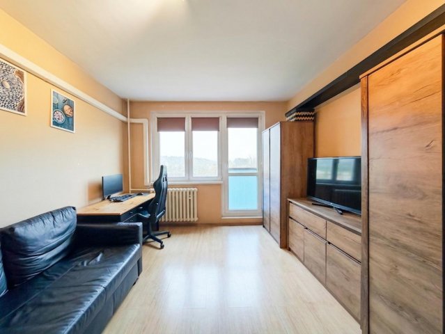 Eladó panellakás, Tatabányán 34.9 M Ft, 2 szobás