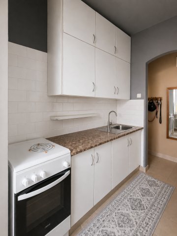 Eladó téglalakás, Komlón 29.9 M Ft, 1+2 szobás