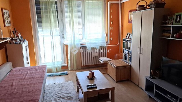 Eladó panellakás, Esztergomban, Budai Nagy Antal utcában 44.9 M Ft