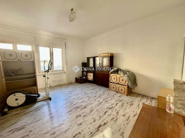 Eladó téglalakás, Budapesten, VIII. kerületben 44 M Ft, 1 szobás