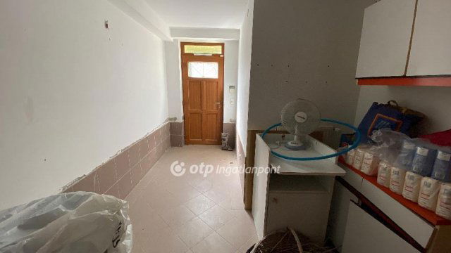 Eladó családi ház, Budakeszin 214 M Ft, 10 szobás