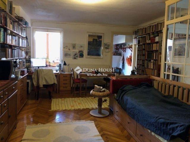 Eladó téglalakás, Budapesten, VIII. kerületben 64.9 M Ft
