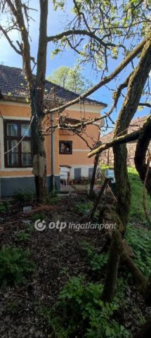 Eladó családi ház, Kispiriten 14.99 M Ft, 4 szobás
