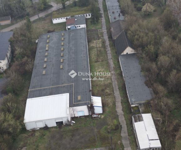 Eladó ipari ingatlan, Szekszárdon 460 M Ft / költözzbe.hu