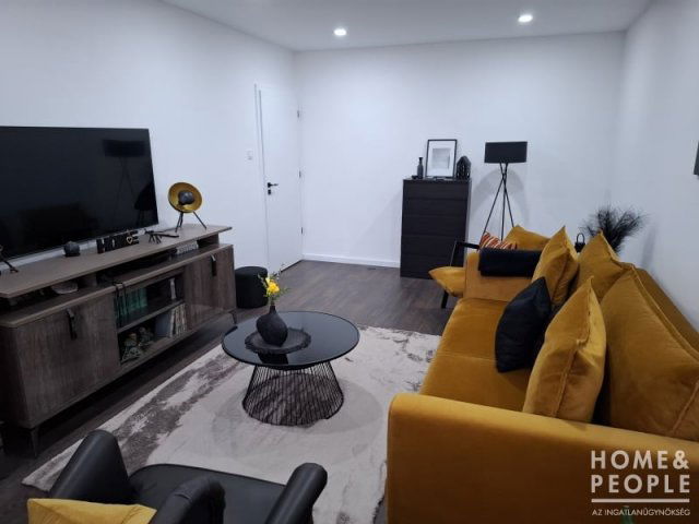 Eladó téglalakás, Szegeden 71.99 M Ft, 2 szobás