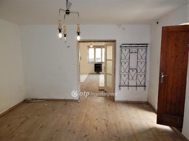 Eladó családi ház, Piliscsabán 38.6 M Ft, 3 szobás