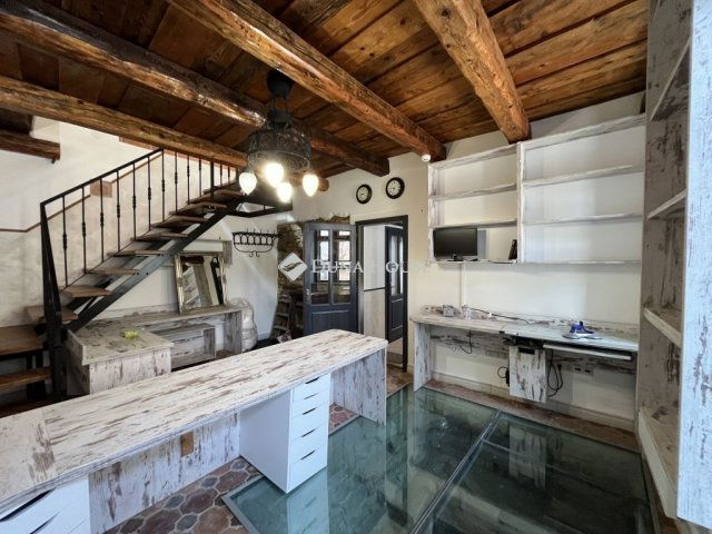 Eladó családi ház, Veszprémben 89 M Ft, 3 szobás