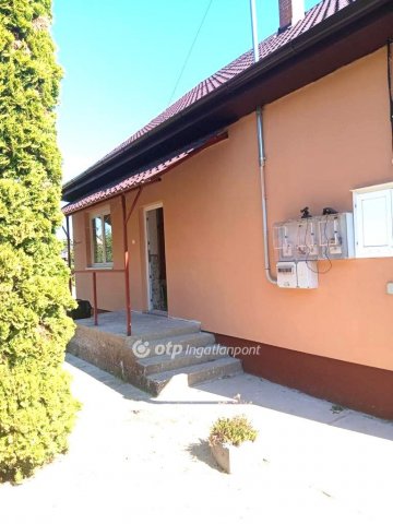 Eladó családi ház, Kunszentmártonban 34.9 M Ft, 3 szobás