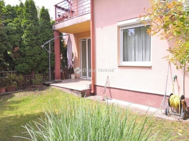 Eladó téglalakás, Szigetszentmiklóson 79.7 M Ft, 2 szobás