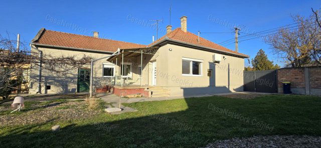 Eladó családi ház, Cegléden 65 M Ft, 3 szobás