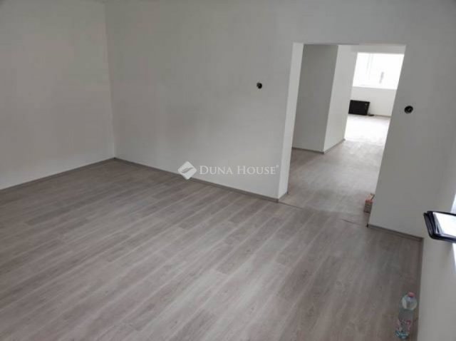 Eladó családi ház, Kányban 32.9 M Ft, 2 szobás