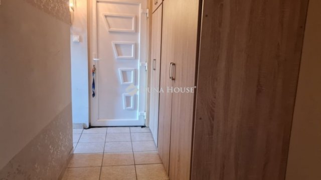 Kiadó panellakás, albérlet, Pécsett 170 E Ft / hó, 2 szobás