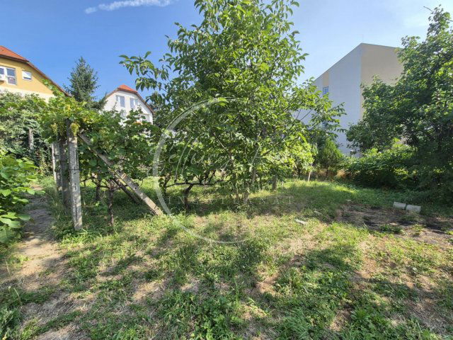 Eladó téglalakás, Pécsett, Szigeti úton 89 M Ft, 4 szobás