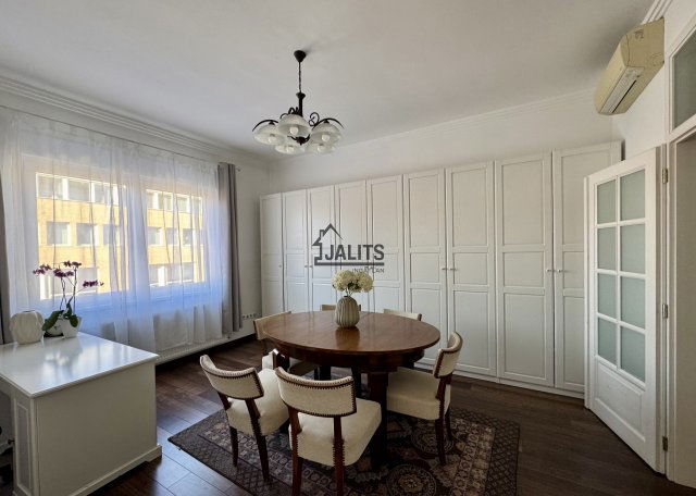 Eladó téglalakás, Budapesten, III. kerületben, Lajos utcában