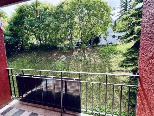 Eladó téglalakás, Budapesten, XII. kerületben 109.99 M Ft