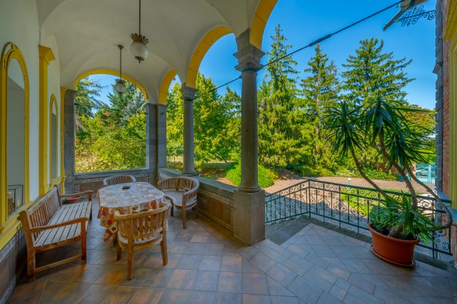 Eladó családi ház, Verőcén 748 M Ft, 15 szobás