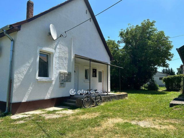 Eladó ikerház, Magyarbólyon 17.65 M Ft, 2 szobás