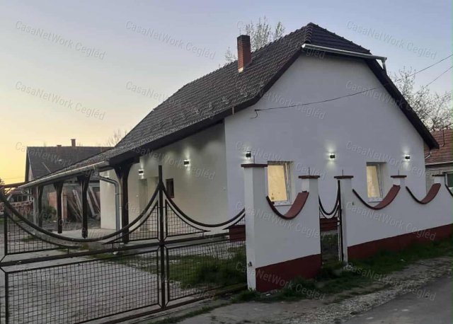 Eladó családi ház, Tápiószelén 48.9 M Ft, 3 szobás