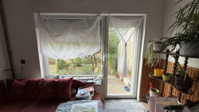 Eladó családi ház, Székesfehérvárott 74.9 M Ft, 3 szobás