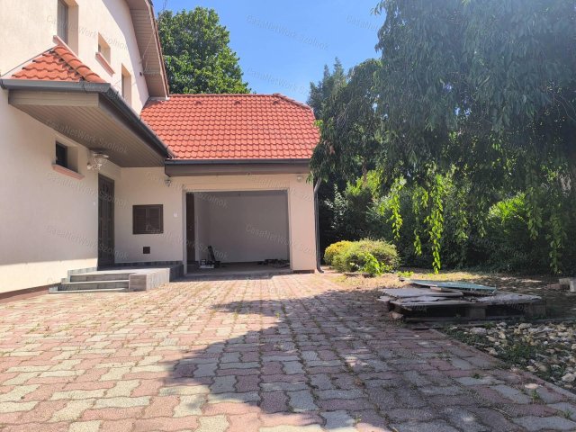 Eladó családi ház, Rákóczifalván 96 M Ft, 4 szobás