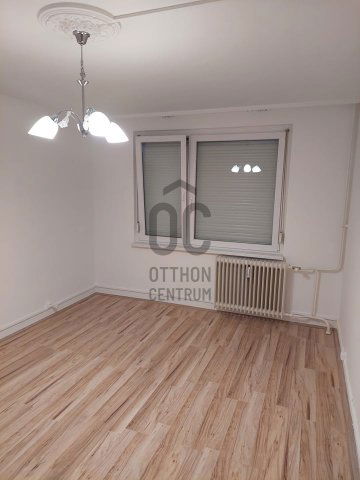 Kiadó panellakás, albérlet, Debrecenben 160 E Ft / hó, 2 szobás