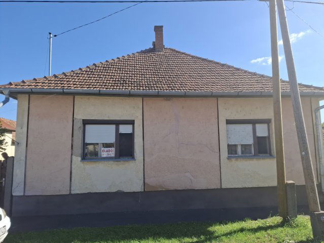 Eladó családi ház, Hajdúszoboszlón 2.9 M Ft, 2 szobás