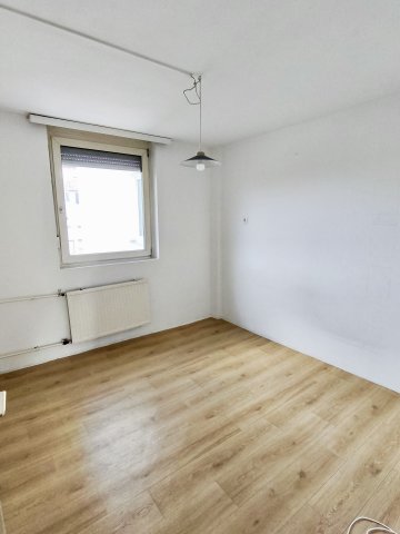 Eladó téglalakás, Siófokon 54.9 M Ft, 3 szobás