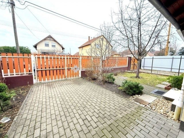 Eladó sorház, Budapesten, XVIII. kerületben 79.9 M Ft, 2 szobás