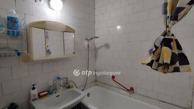 Eladó panellakás, Budapesten, XX. kerületben 52.9 M Ft, 2 szobás