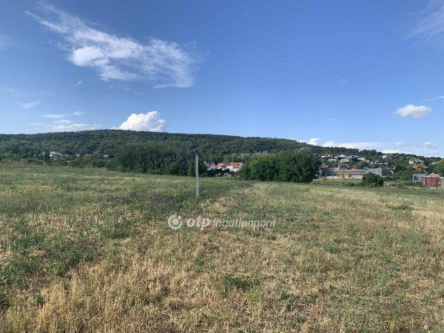 Eladó telek, Budapesten, III. kerületben 34 M Ft