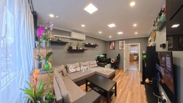 Eladó panellakás, Tiszaújvárosban 38.9 M Ft, 2 szobás