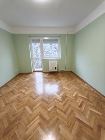 Eladó téglalakás, Győrött 68 M Ft, 2 szobás