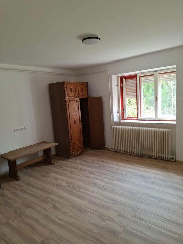 Kiadó családi ház, albérlet, Szabadszentkirályon 130 E Ft / hó