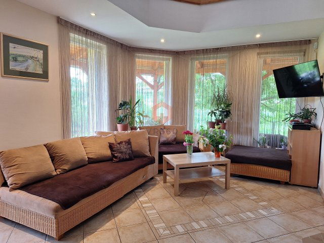 Eladó családi ház, Gödöllőn, Zúzmara utcában 222 M Ft