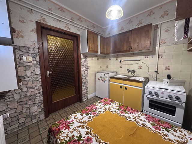 Eladó családi ház, Szegeden 199 M Ft, 6 szobás