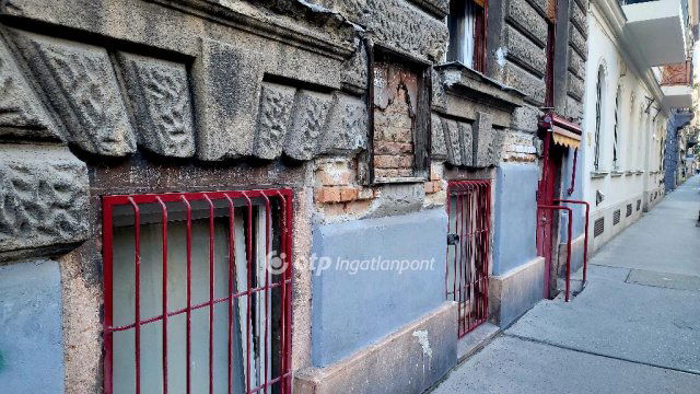Eladó téglalakás, Budapesten, VI. kerületben 35 M Ft, 1+1 szobás