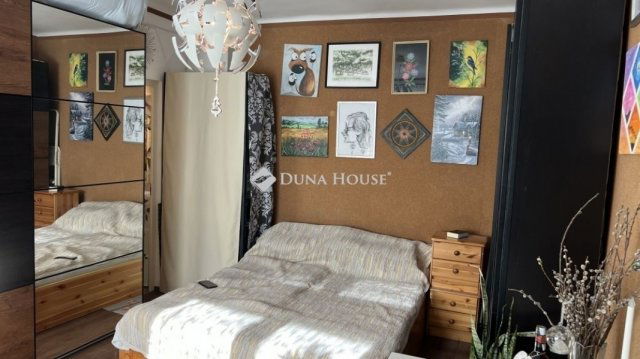 Eladó téglalakás, Budapesten, X. kerületben 32 M Ft, 1 szobás