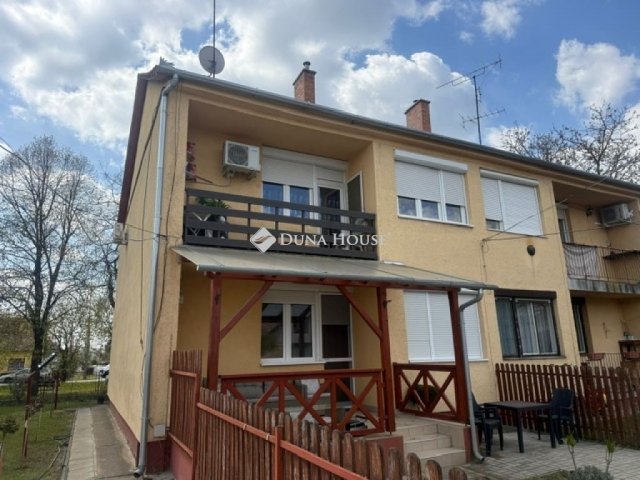 Eladó téglalakás, Nagykőrösön 49.9 M Ft, 3 szobás