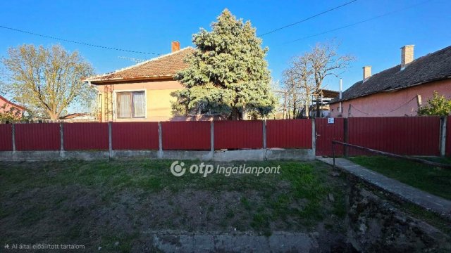 Eladó családi ház, Kabán 25.7 M Ft, 2 szobás