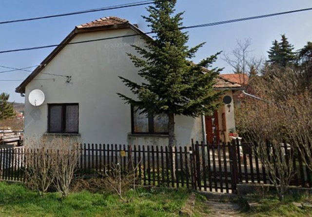Eladó családi ház, Telkin 55 M Ft, 3 szobás