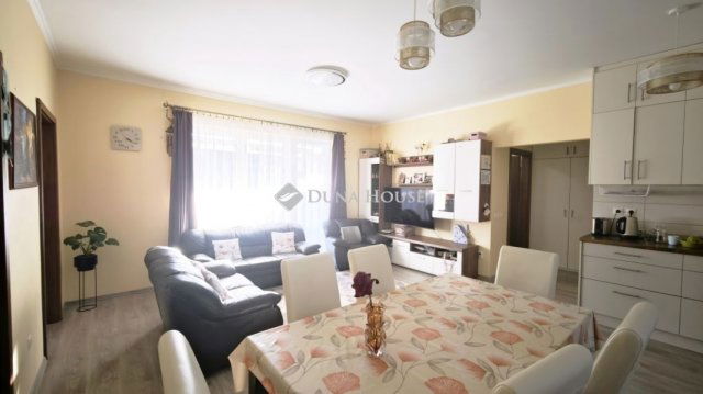 Eladó sorház, Szentendrén 116.4 M Ft, 3 szobás