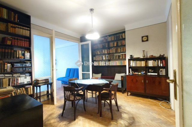 Eladó téglalakás, Budapesten, XII. kerületben, Németvölgyi úton