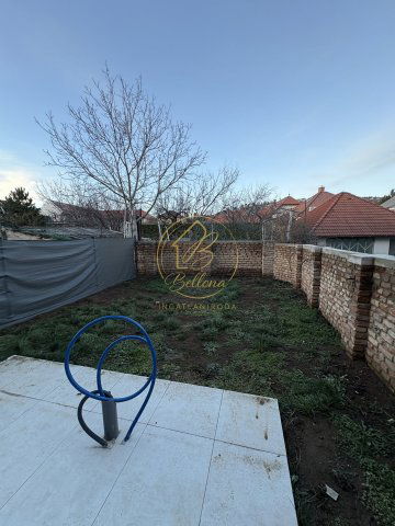 Eladó téglalakás, Pécsett 41 M Ft, 1 szobás