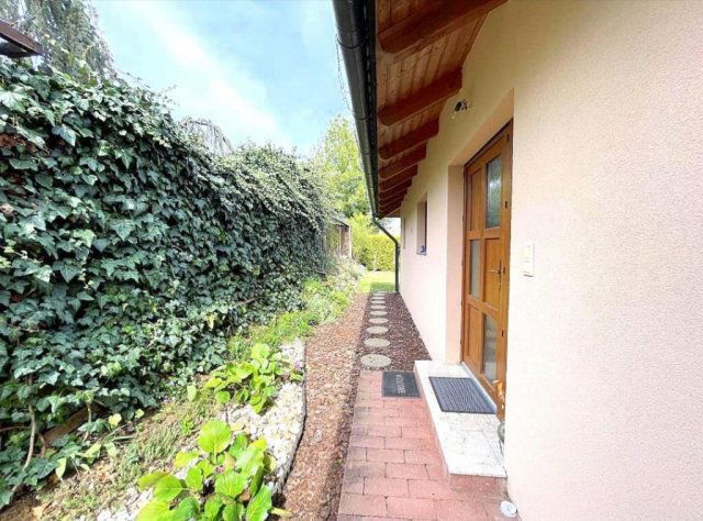 Eladó családi ház, Solymáron, Szentiváni utcában 169.9 M Ft