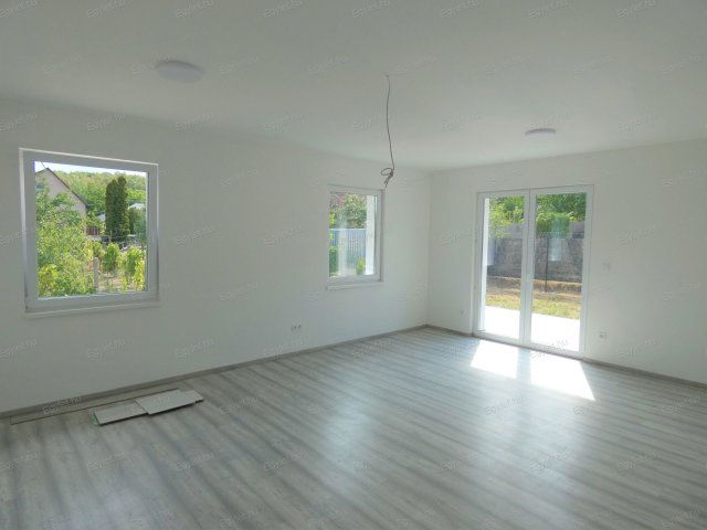 Eladó téglalakás, Budapesten, XVII. kerületben 89.99 M Ft