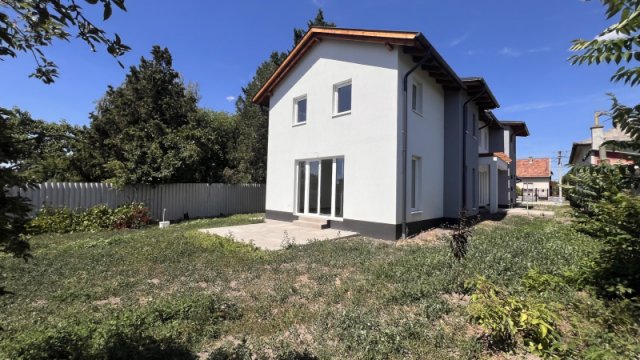 Eladó családi ház, Budapesten, XVIII. kerületben 144.9 M Ft