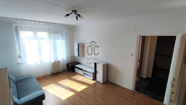 Eladó panellakás, Budapesten, XV. kerületben, Páskomliget utcában