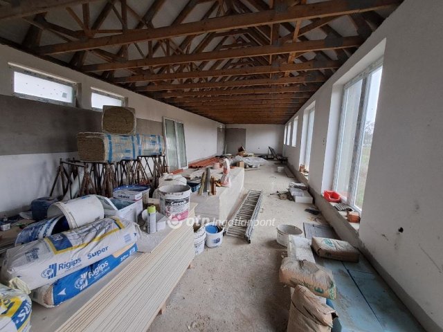 Eladó családi ház, Hajmáskéren 72 M Ft, 4 szobás