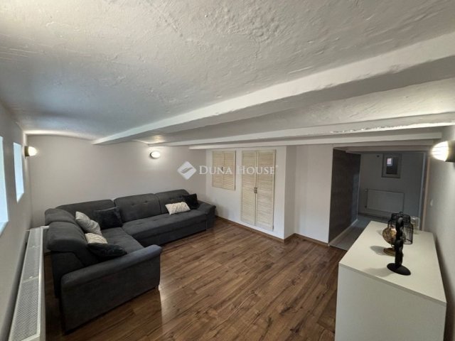 Eladó családi ház, Debrecenben 105 M Ft, 4 szobás