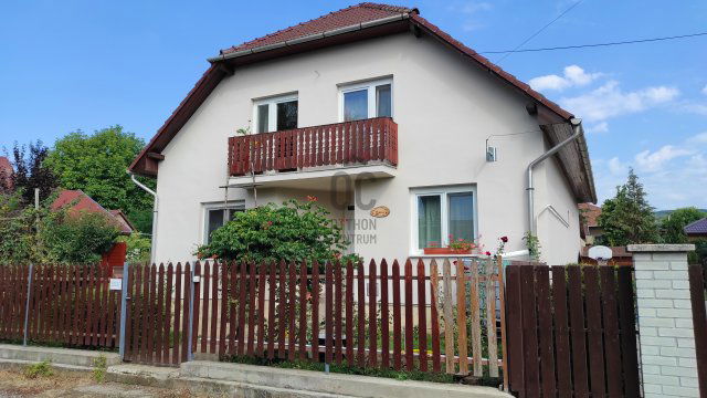 Eladó családi ház, Egerben 120 M Ft, 5 szobás
